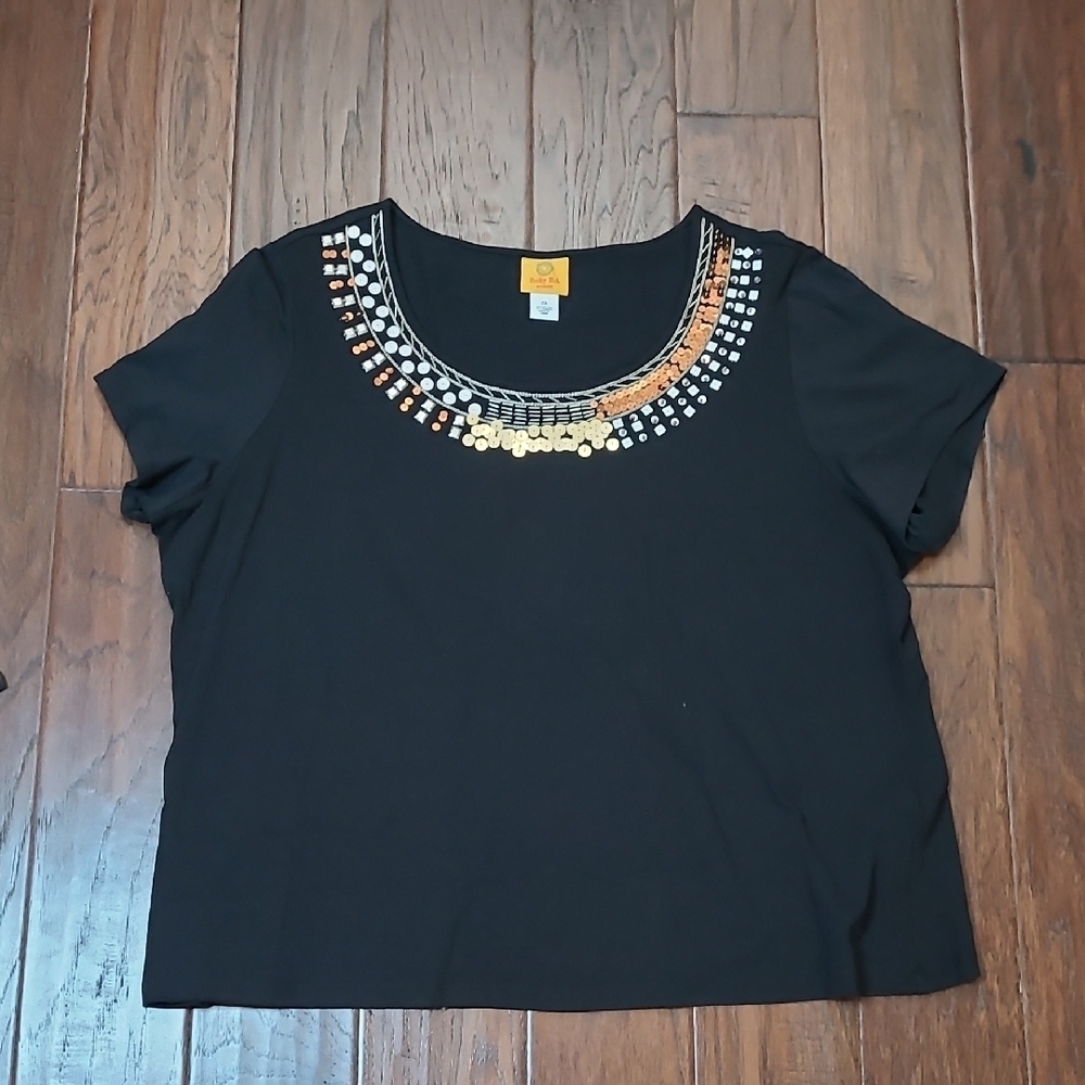 Ruby Rd Black Short-Sleeve Scoop Neck Top with Gold & Silver Embellishment - 2X